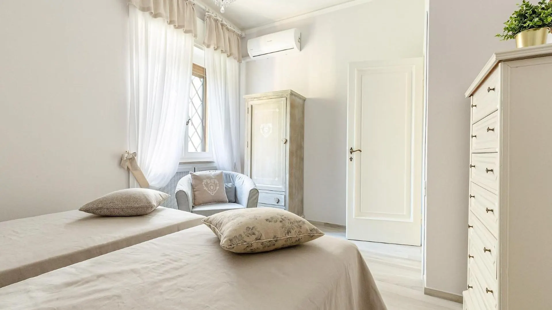 Villa Olivia: A New Luxury Villa With Garden Lucca 0*,