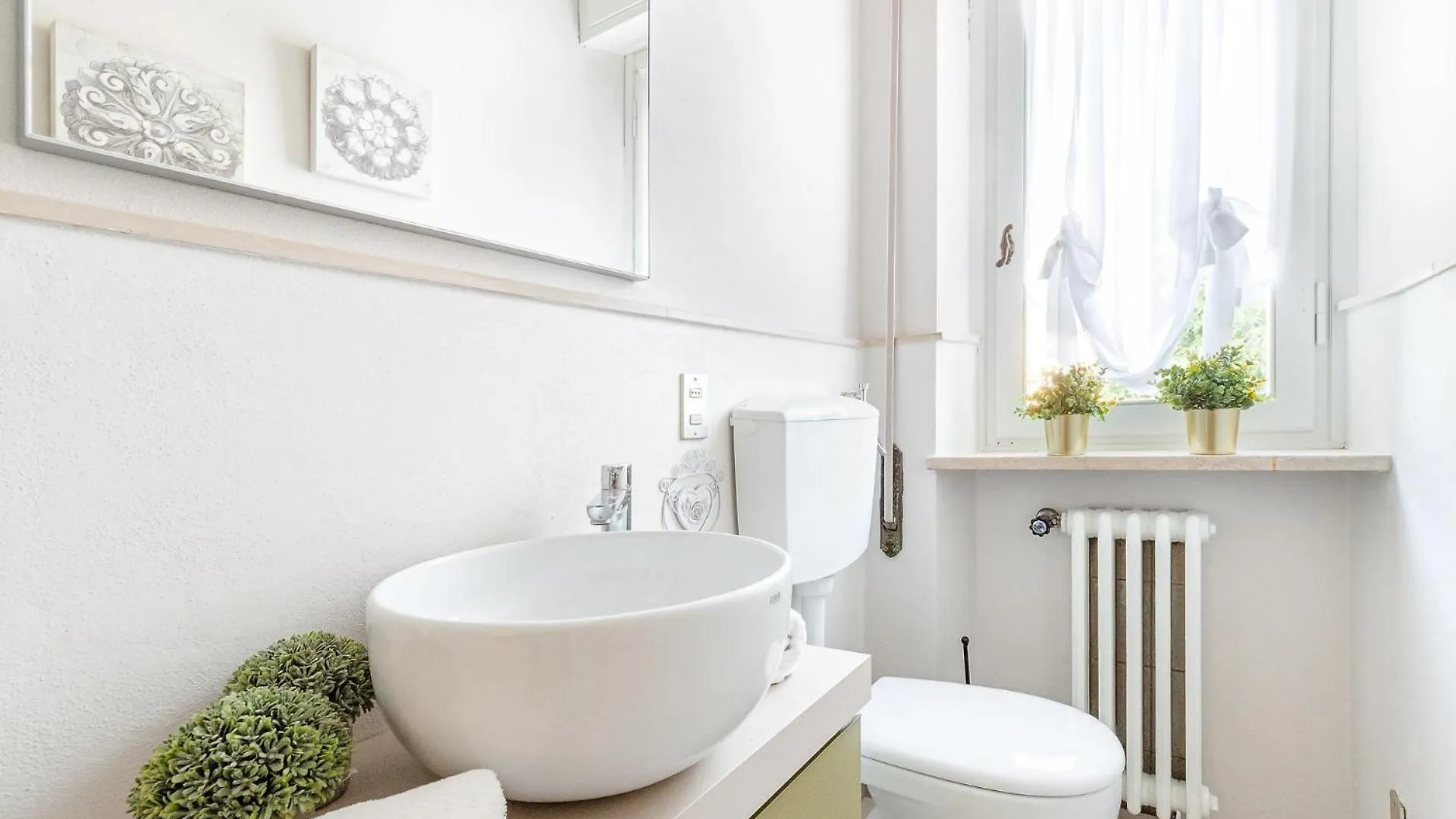 Villa Olivia: A New Luxury Villa With Garden Lucca 0*,  Italy