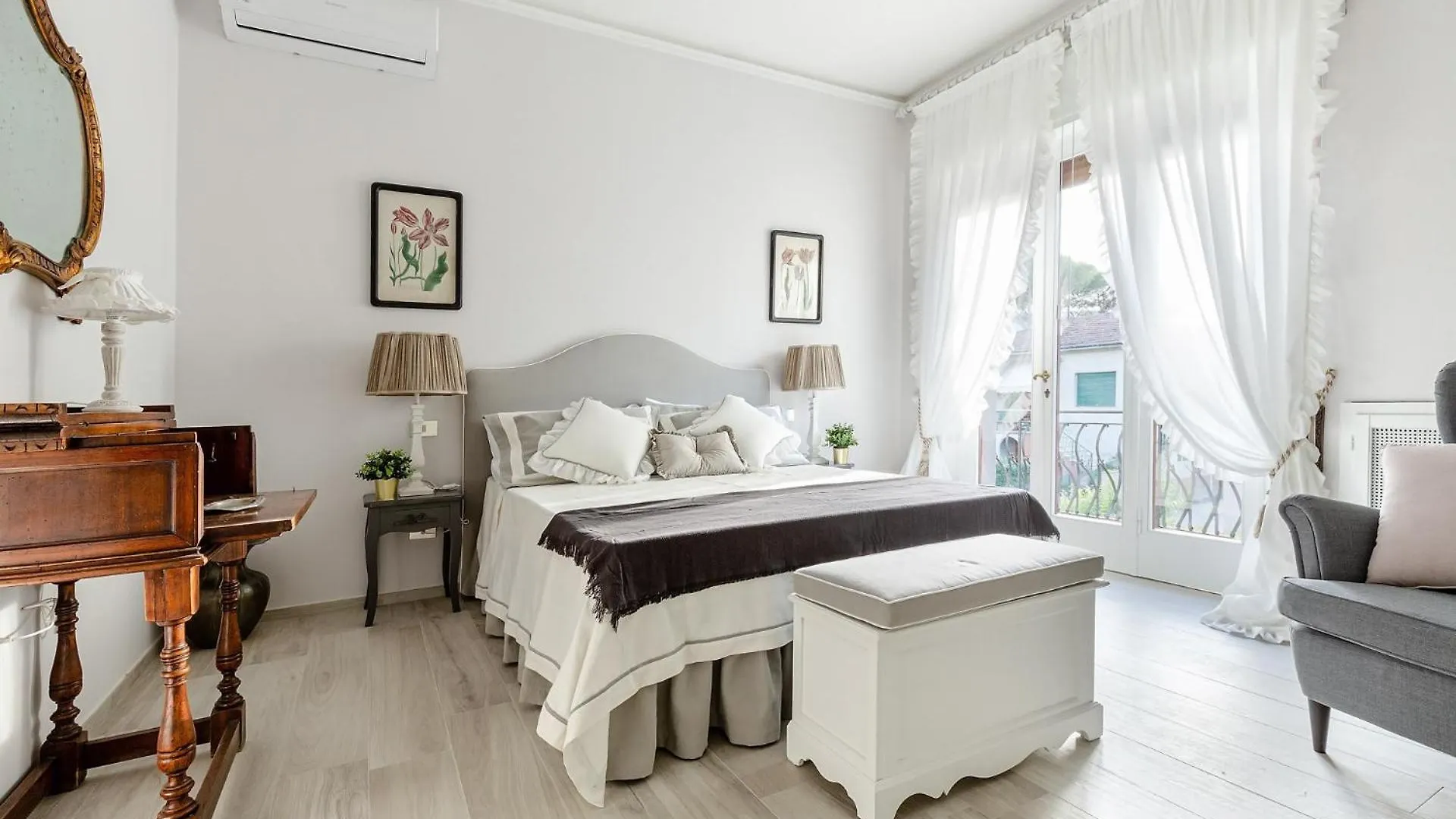 Villa Olivia: A New Luxury Villa With Garden Lucca 0*,  Italy