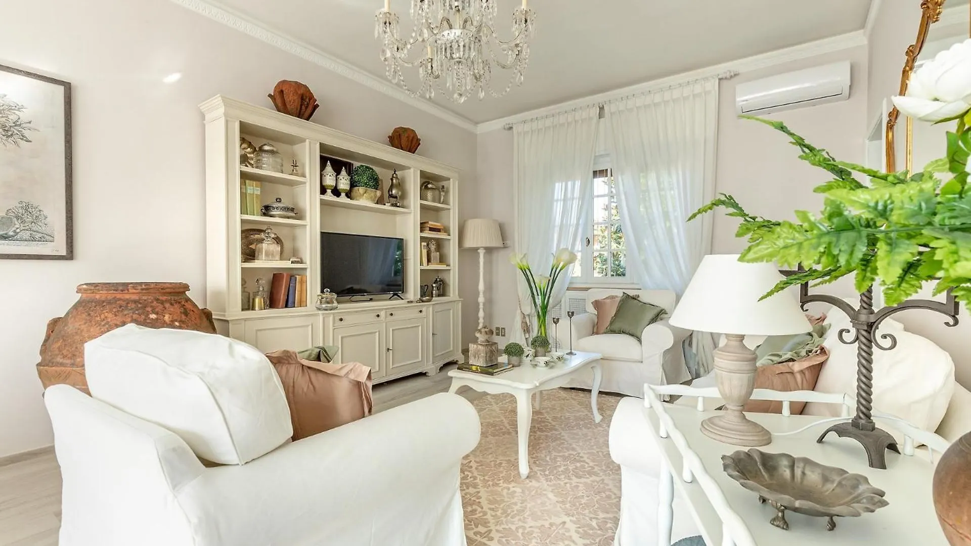 Villa Olivia: A New Luxury Villa With Garden Lucca